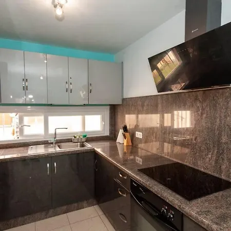 Los Corales, Los Cristianos Townhouse * أرونا